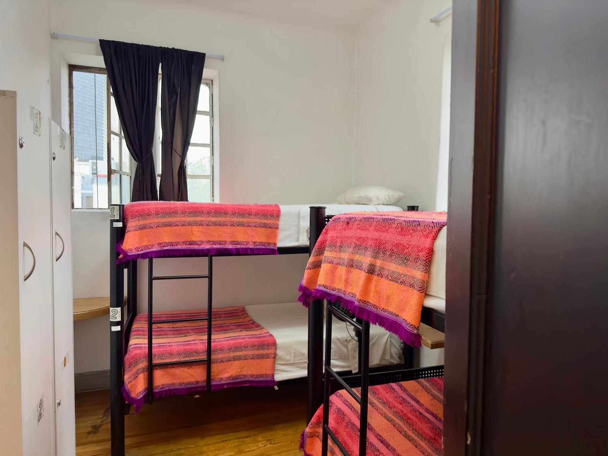Bed 4-Bed Female Dormitory Room,1598456873:JPEG